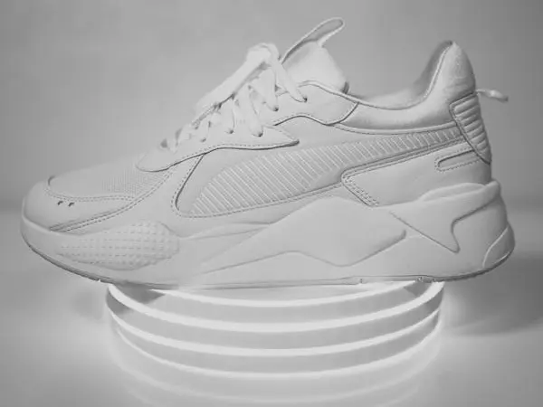 單色厚底運動鞋